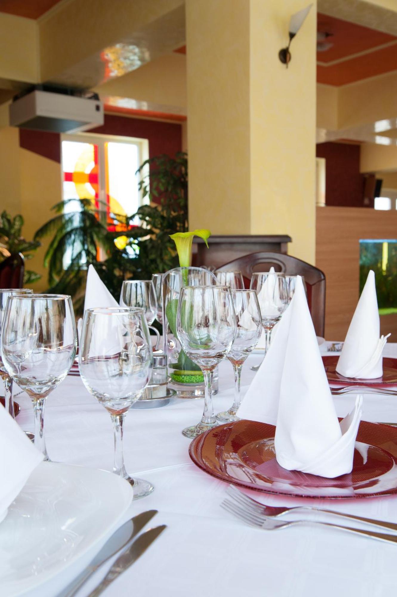 Hotel Melody Oradea Exteriér fotografie