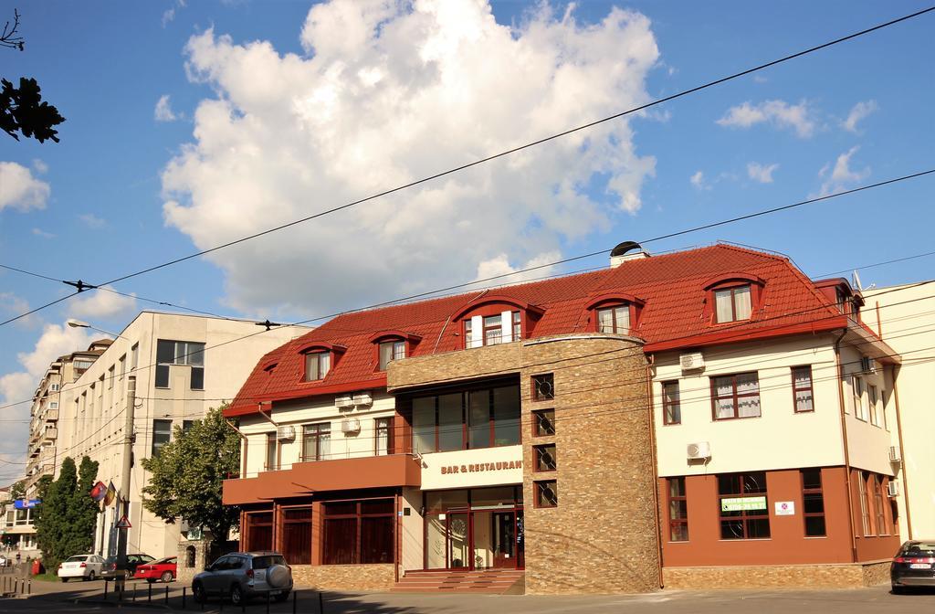 Hotel Melody Oradea Exteriér fotografie