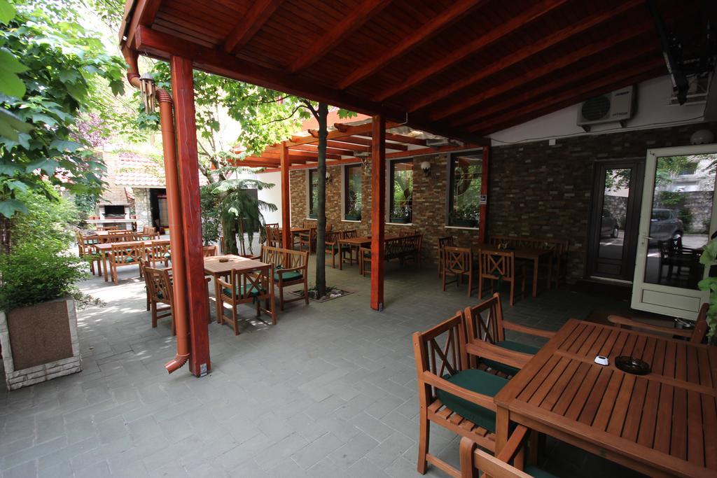 Hotel Melody Oradea Exteriér fotografie